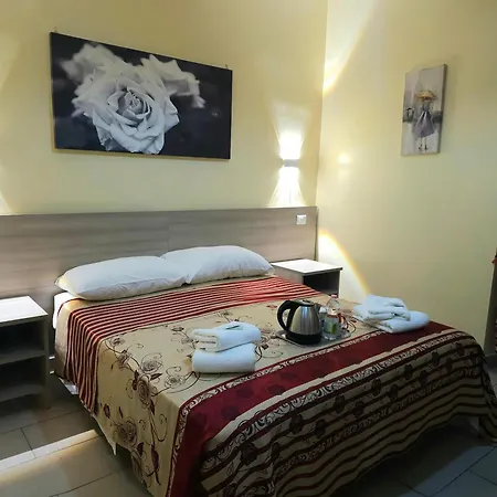 B&B Roma Castle Termini-3