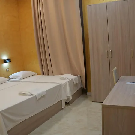 Hotel Ferrari-3