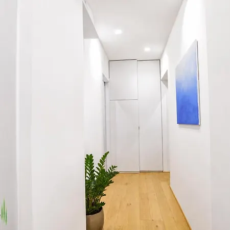 Bamboo Milano Sinatra Apartment-2