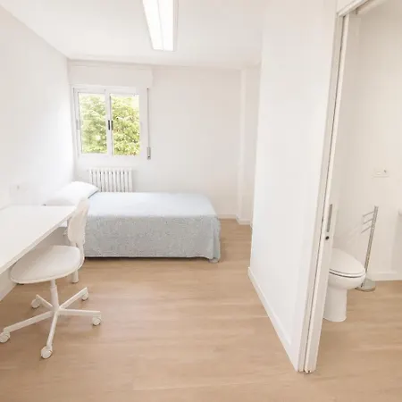 Residencia Universitaria RUDMA HOSPITAL DEL REY-2