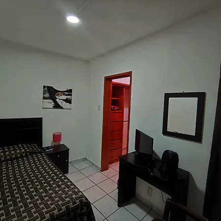 Hostal Menavi-2