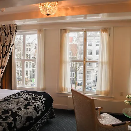 Ambassade Hotel-3