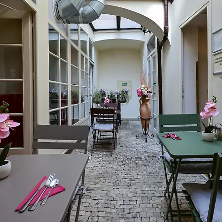 Boutique Hotel Green Lobster-3