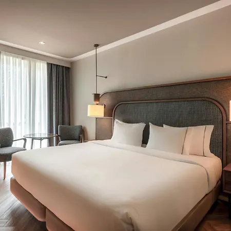 AC Hotel Palacio Universal by Marriott-3