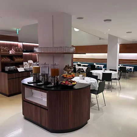 Hotel Caroline-2