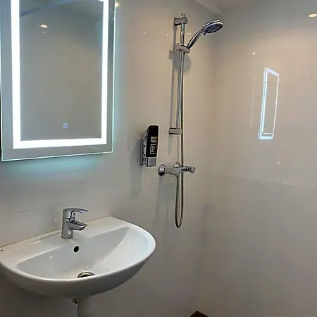 Dam Hotel-2
