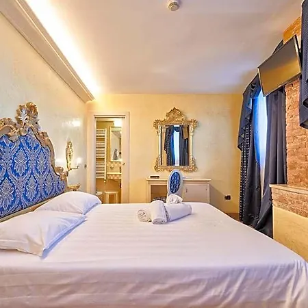Hotel Vecellio Venice On The Lagoon-3