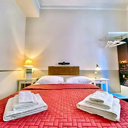 Roome B&B-3