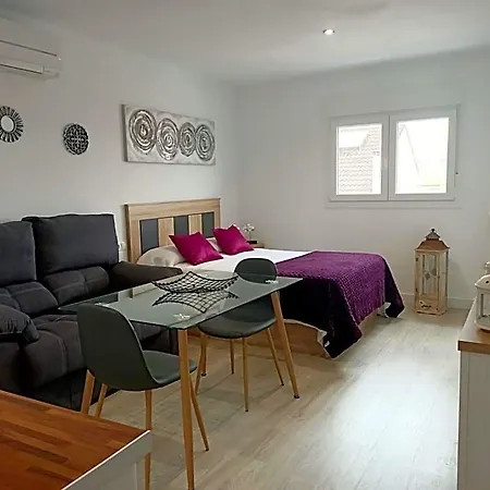 Apartamentos NayDa studio 1-3