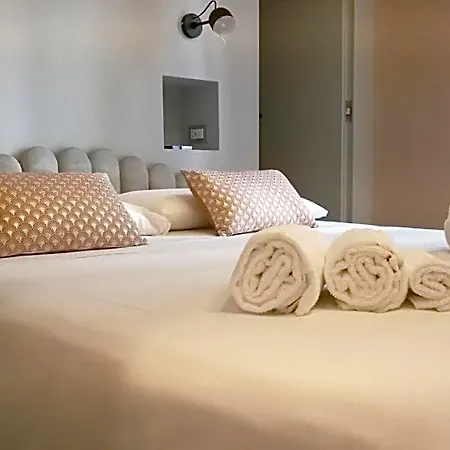 Luciani 33 Luxury Rooms-3