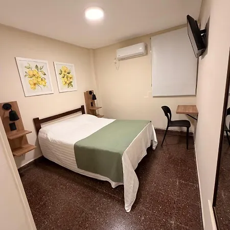 Hotel America-3