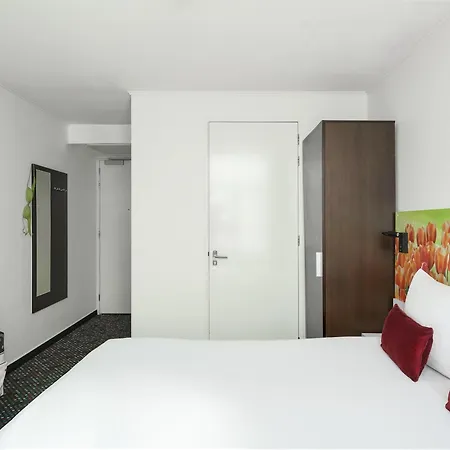 Ibis Styles Amsterdam City-3