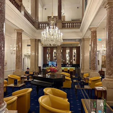 Hotel Ambassador-3