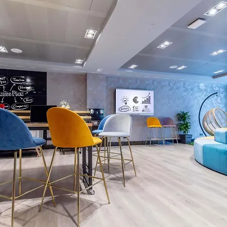 Novotel Madrid Center-3