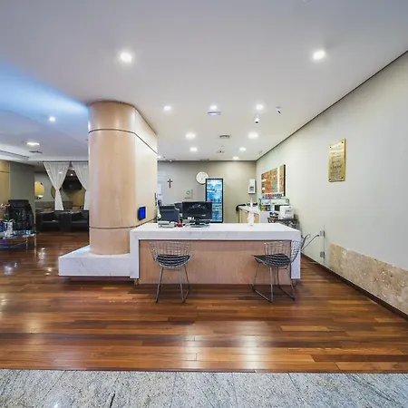Hotel Victoria Villa Curitiba by Nacional Inn-3