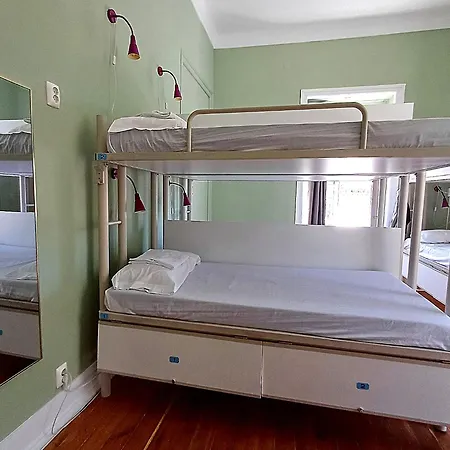 Safestay Lisbon Bairro Alto-3