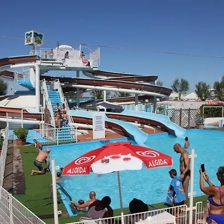 Hotel Avana Fronte Mare-3