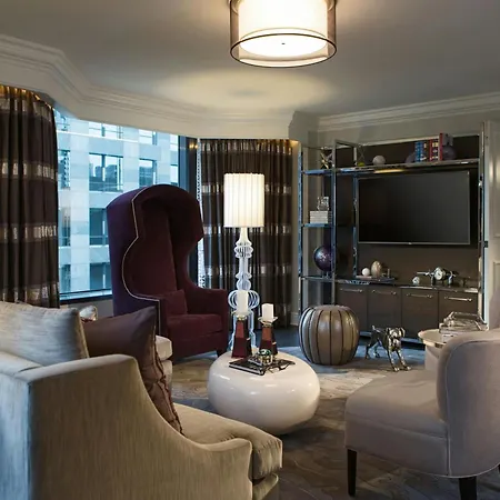 Renaissance Chicago Downtown Hotel-2