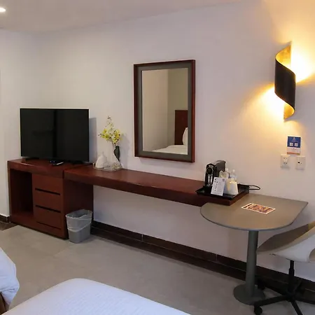 Comfort Inn Queretaro Tecnologico-2