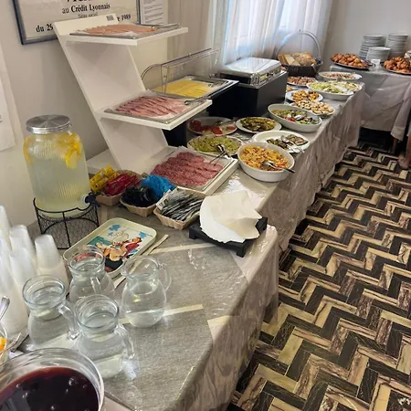 Hotel Jana - Top Breakfast-2