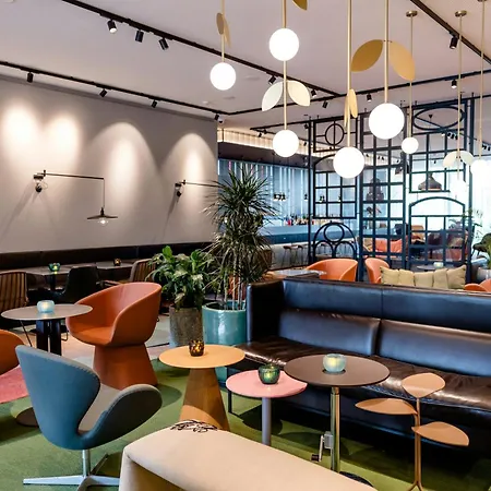 Motel One Amsterdam-3