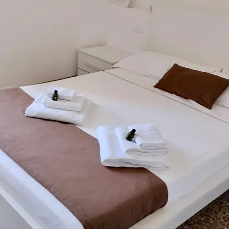 Homelink Firenze - Charlotte-2