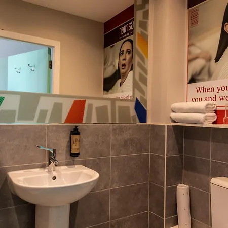 Garner Hotel Dublin Temple Bar By Ihg-2