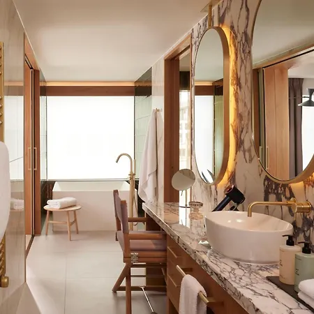 The Botree London, Curio Collection By Hilton-2