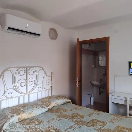 Hotel Perla New Rooms-3