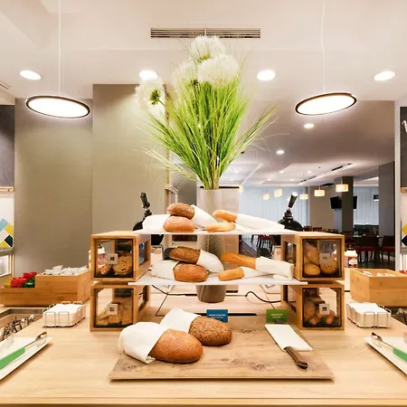 Hampton By Hilton Krakow-3