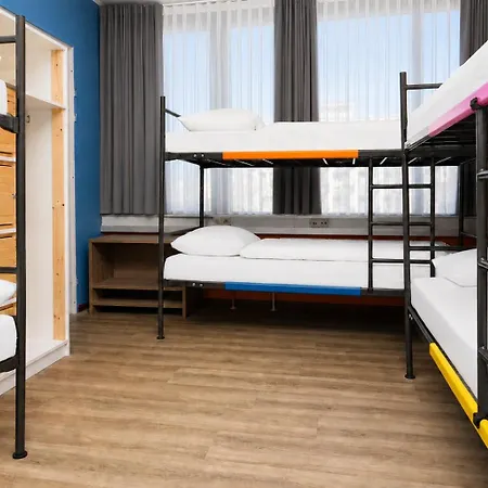 Amsterdam Teleport Hotel - Free Parking-3