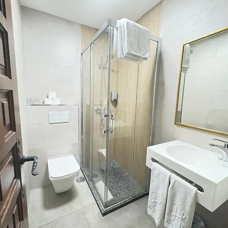 YIT Puerta Bisagra-2