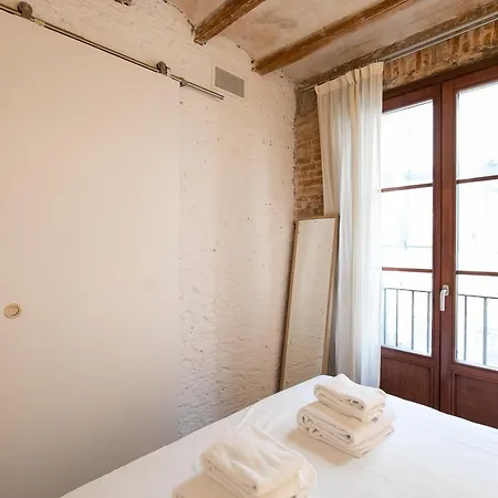 Deco Apartments Barcelona-Born Apt.-3