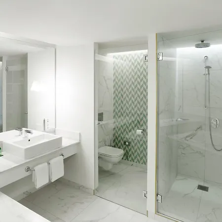 Crowne Plaza Vienna By Ihg-3