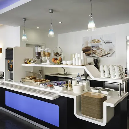 Ibis Budget Malaga Centro-3