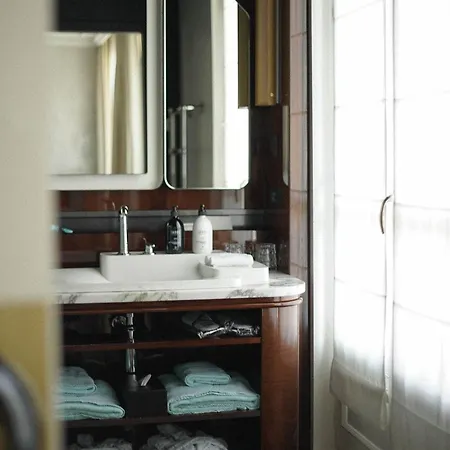 Hotel Les Bains Paris-3