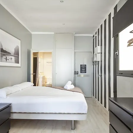 Fira Apartments By Gaiarooms-3