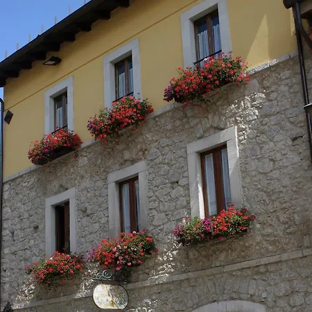 Affittacamere Prato Rosso-2