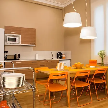 Born Barcelona Hostel (Adults Only)-3