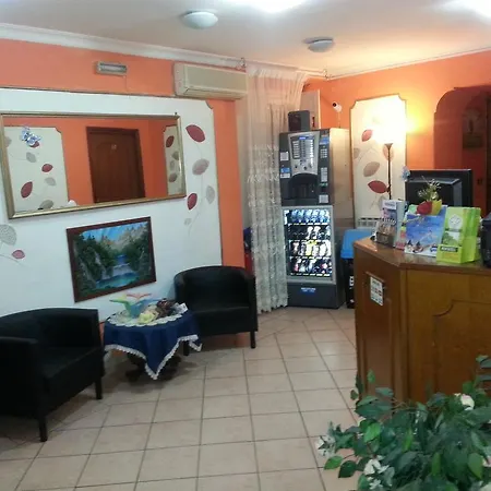 Roxena House-2