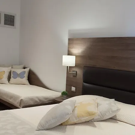 Magnifica Luxury Suites-3