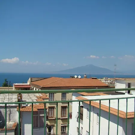 Sorrento Inn Guesthouse-2