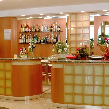Hotel Capri-3