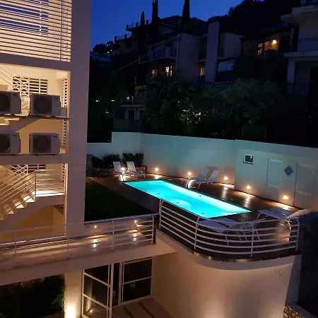 Iancu Charme Apartments-3