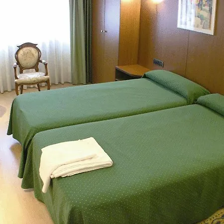 Hotel Leon-3