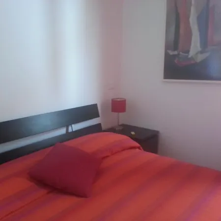 A Due Passi Dal Centro Bed&Breakfast-3