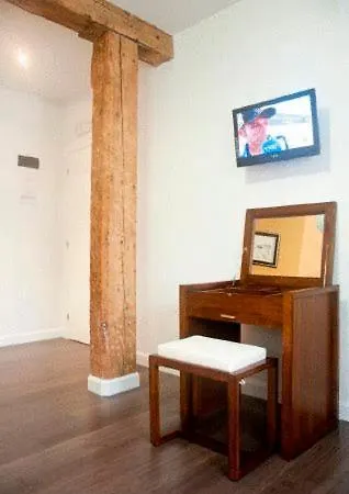 Hostal Jardin Secreto-2
