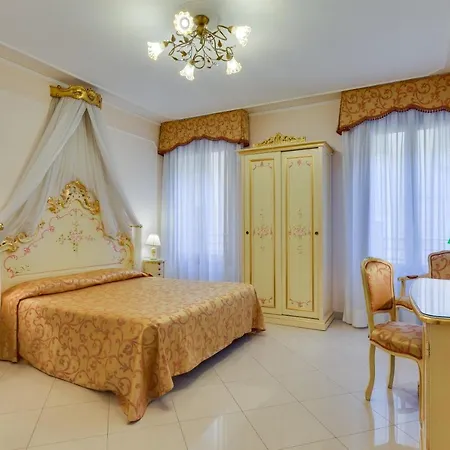 Hotel At Leonard-2