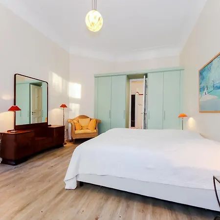 Aparthotel York-3