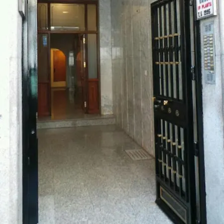 Hostal Gaudi-3